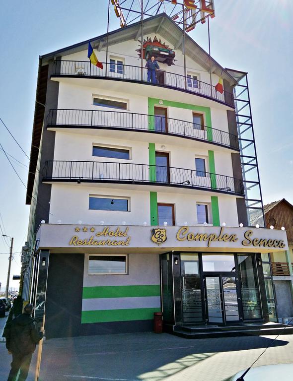 Hotel Seneca Baia Mare Exteriör bild